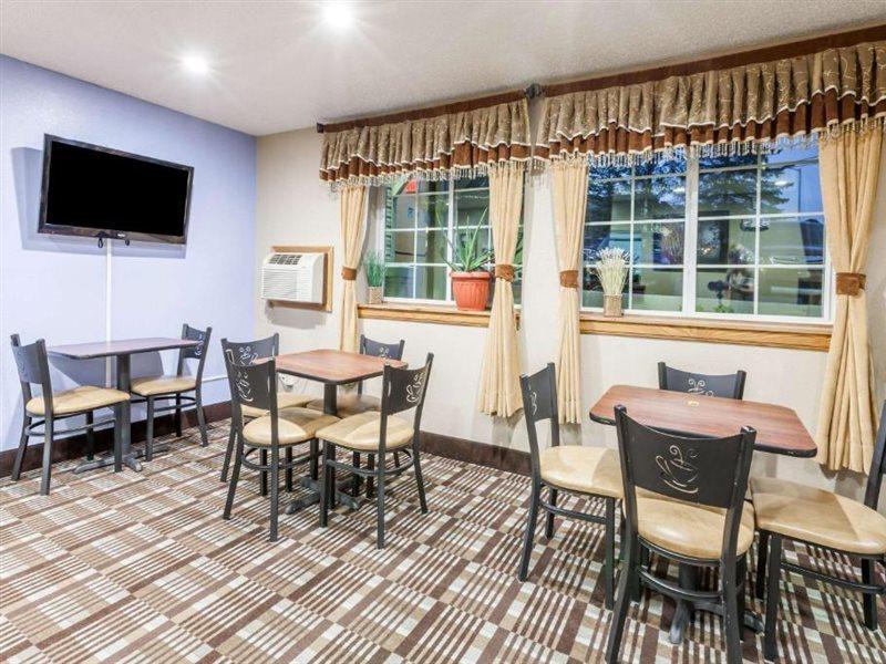 Super 8 By Wyndham Johnstown/Gloversville Dış mekan fotoğraf