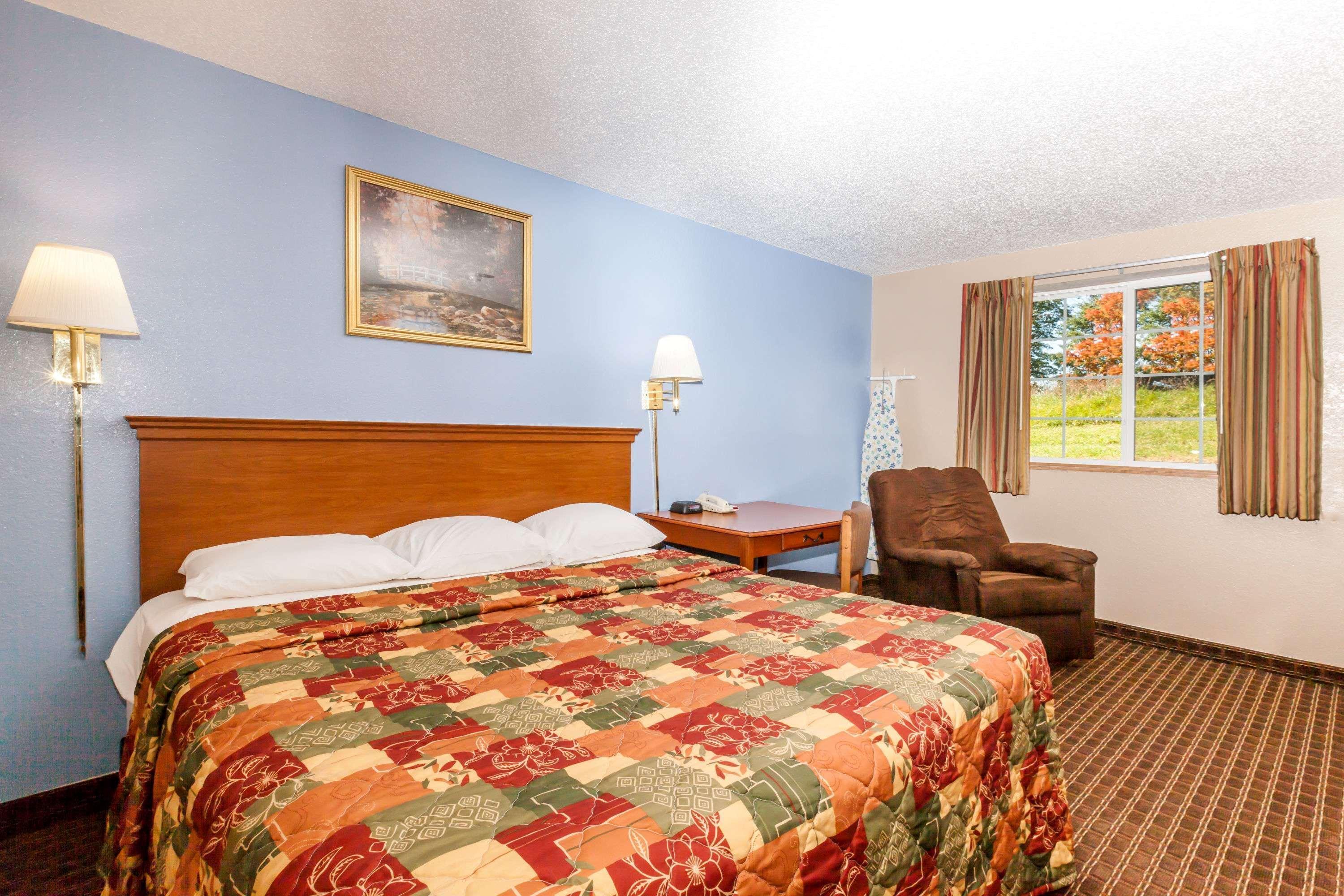 Super 8 By Wyndham Johnstown/Gloversville Dış mekan fotoğraf